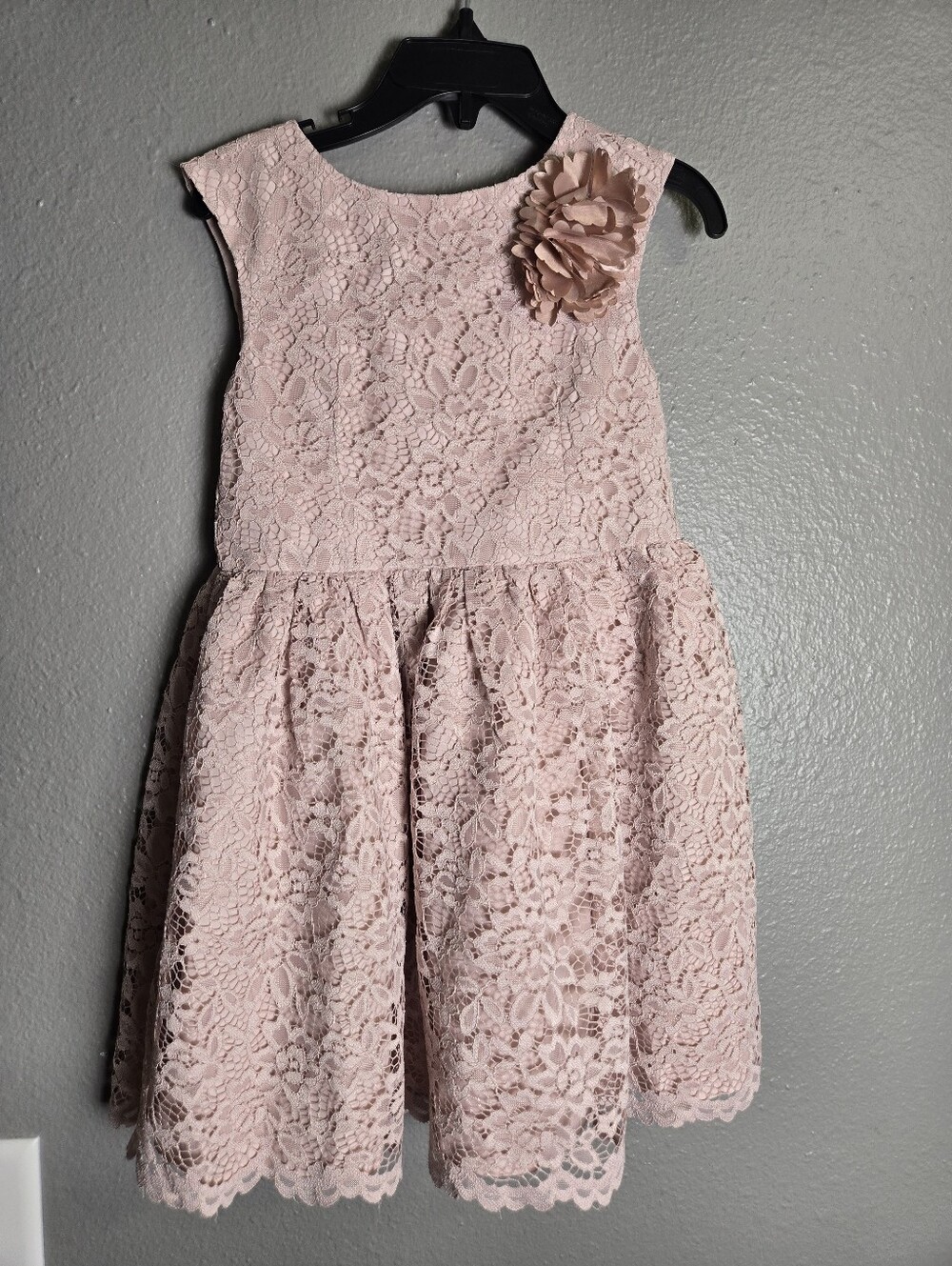 Pippa & Julie Pink Lace Flower Appliqué Formal Dress